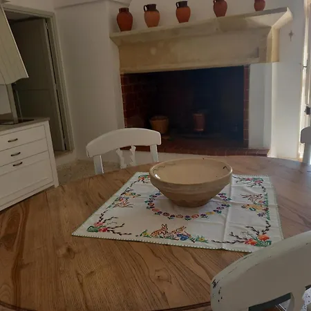 Masseria Carlini Bed and breakfast 4*